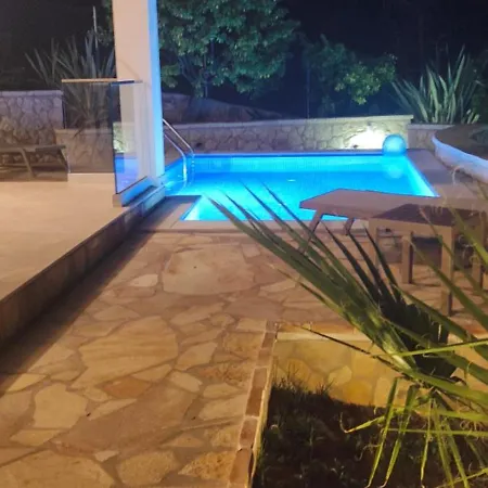 Eleni Apartment