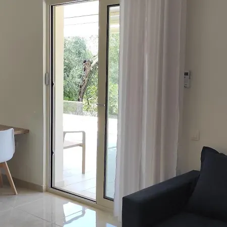Apartman Eleni *