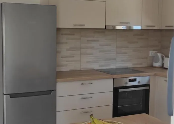 Daire Eleni Liapades